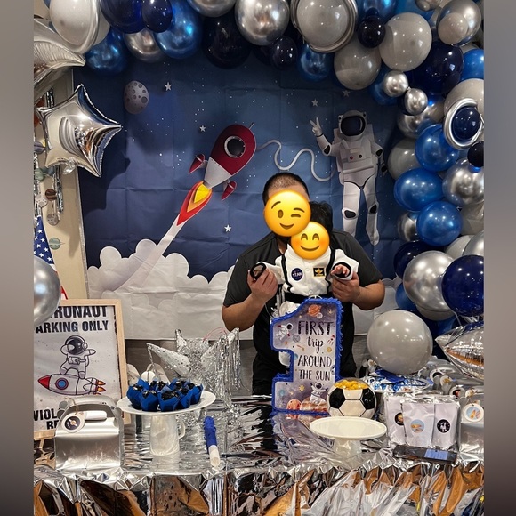 7x5ft Outer Space Photography Backdrop
Universe Planet Star Galaxy Astro… - Picture 5 of 5